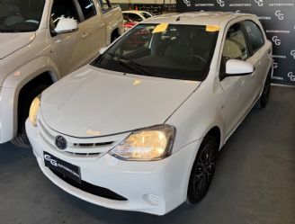 Toyota Etios Usado en Mendoza Financiado