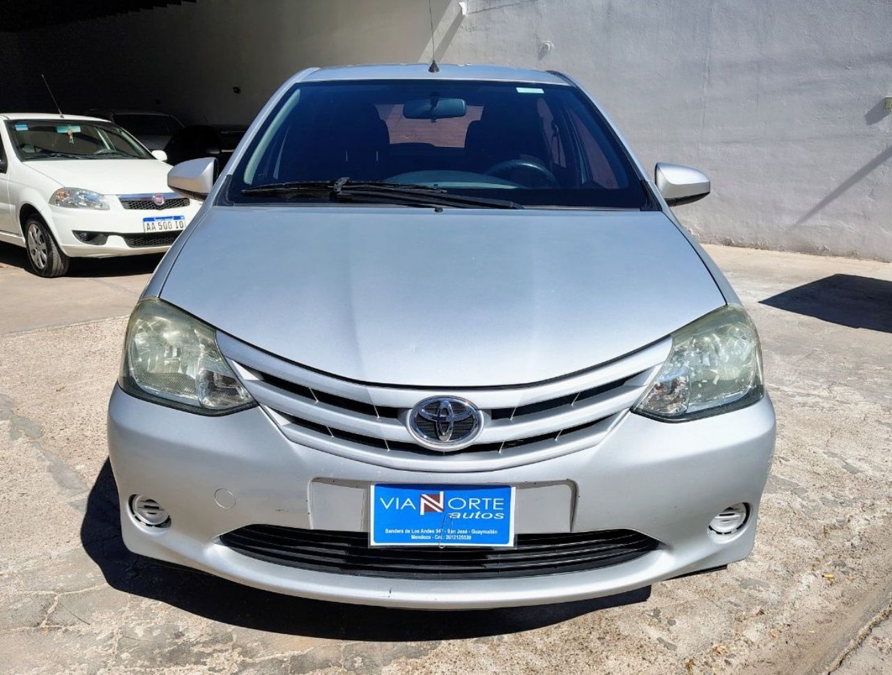 Toyota Etios Usado Financiado en Mendoza, deRuedas