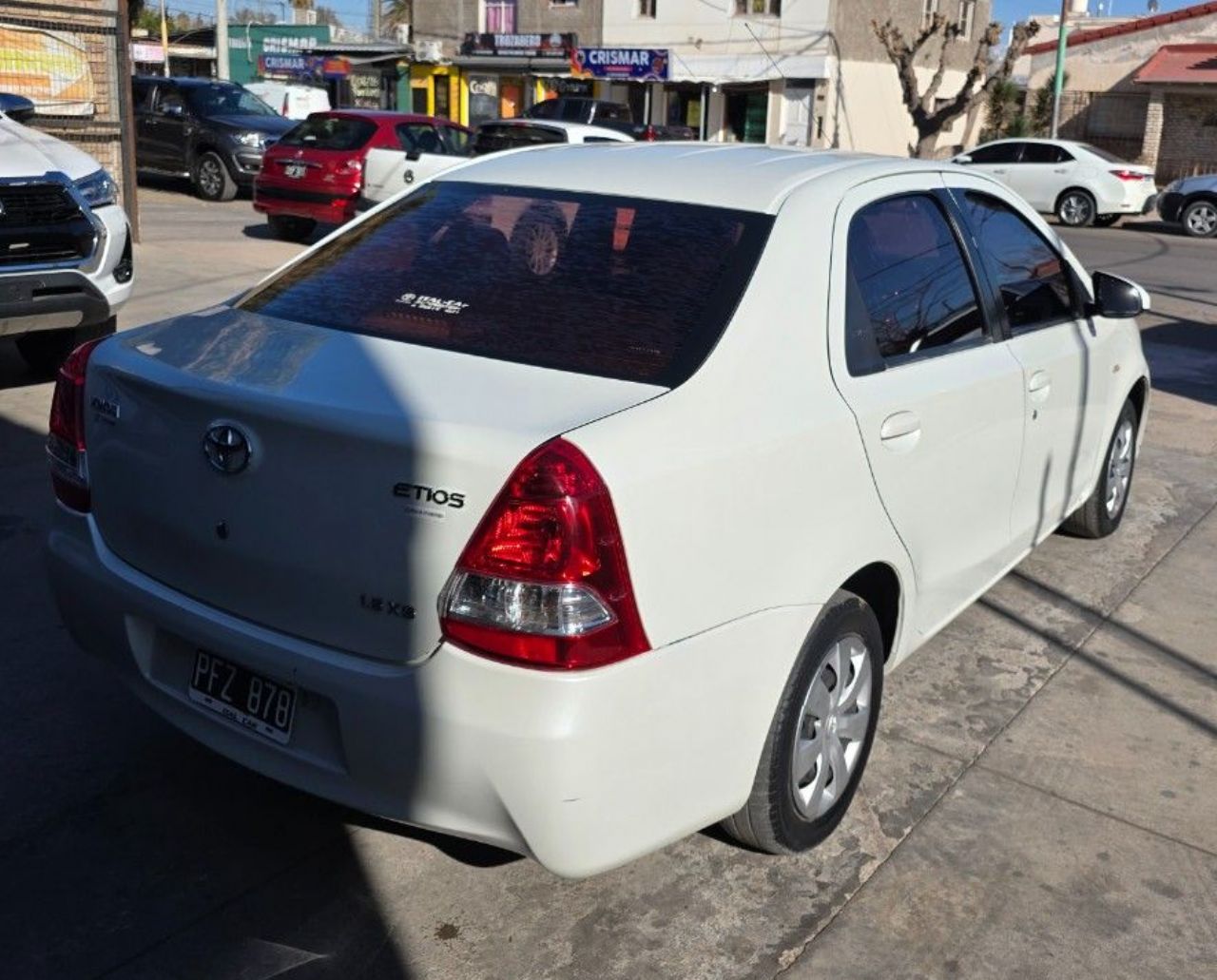 Toyota Etios Usado Financiado en Mendoza, deRuedas
