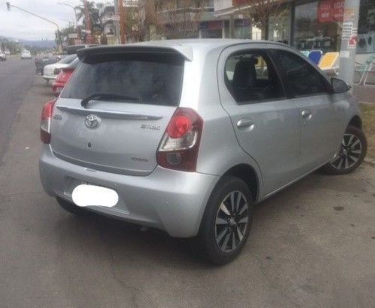 Toyota Etios Usado en Córdoba, deRuedas