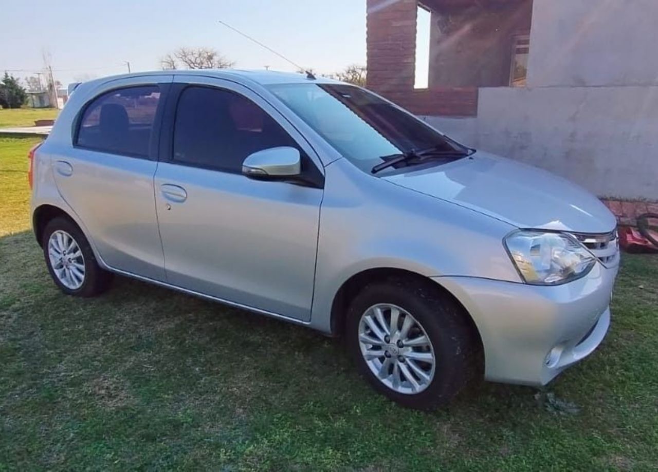 Toyota Etios Usado en Santa Fe, deRuedas