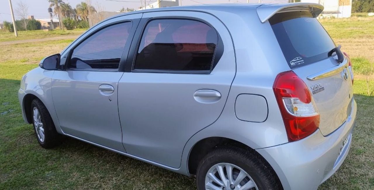 Toyota Etios Usado en Santa Fe, deRuedas