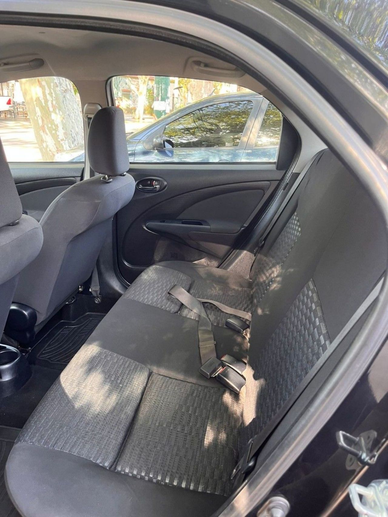 Toyota Etios Usado en Mendoza, deRuedas