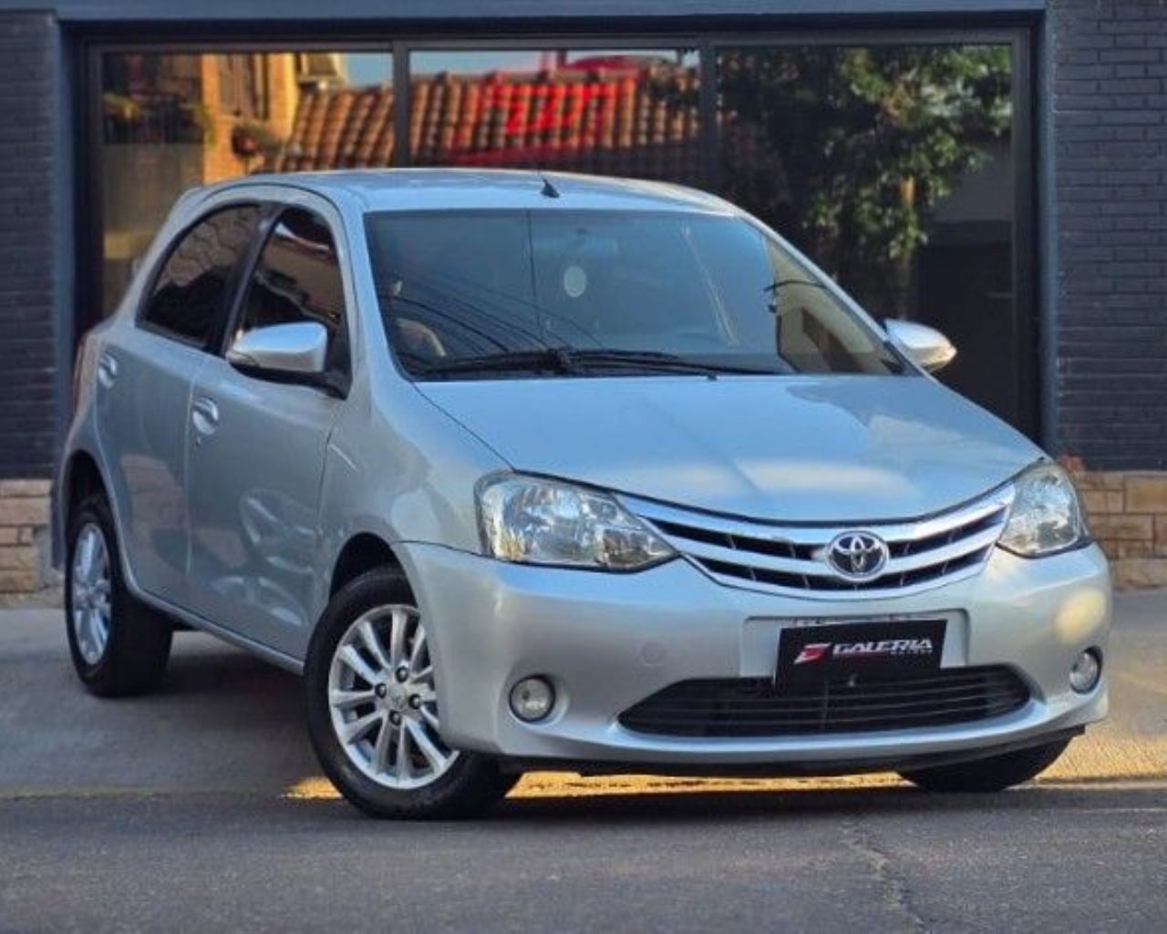 Toyota Etios Usado en Mendoza, deRuedas