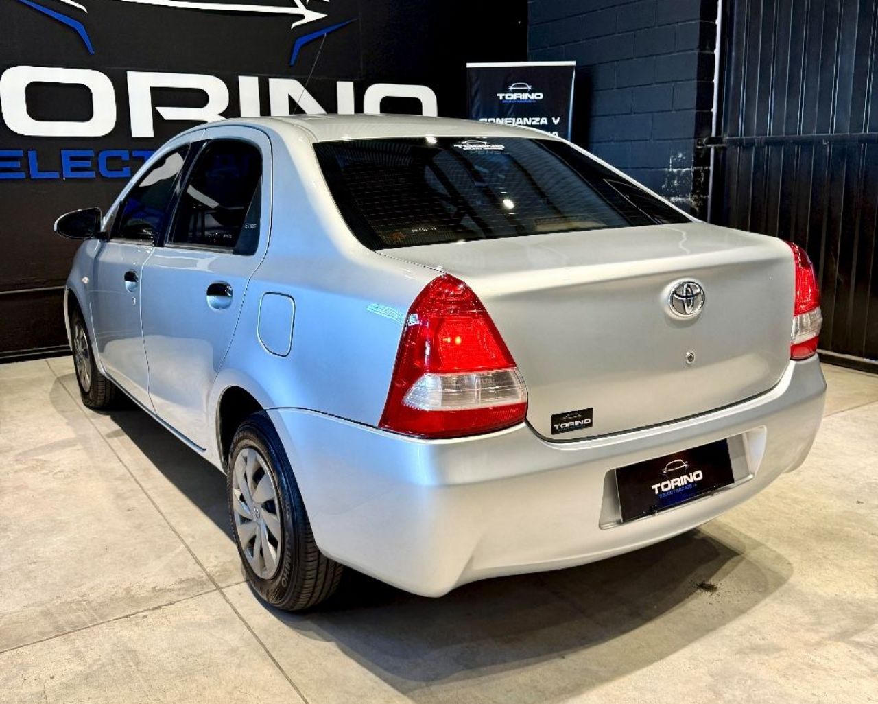 Toyota Etios Usado Financiado en Córdoba, deRuedas