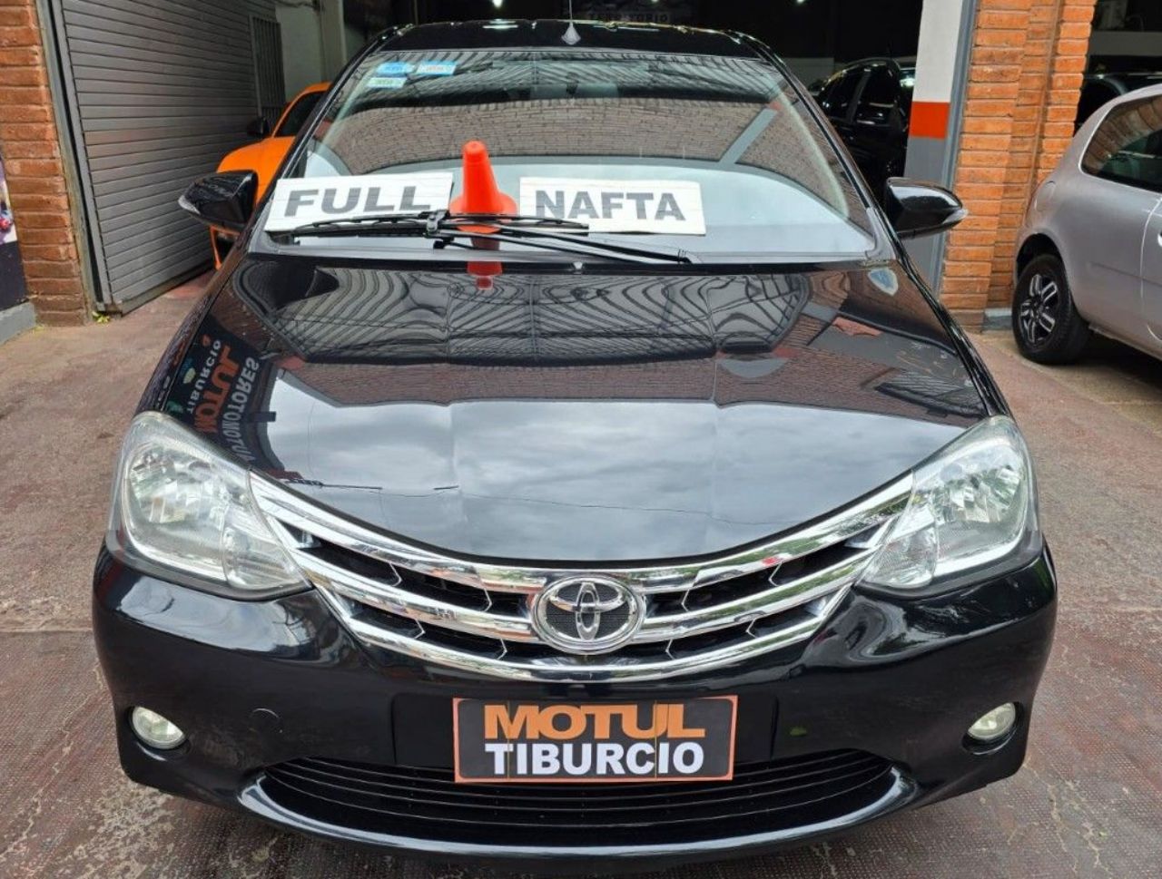 Toyota Etios Usado Financiado en Mendoza, deRuedas