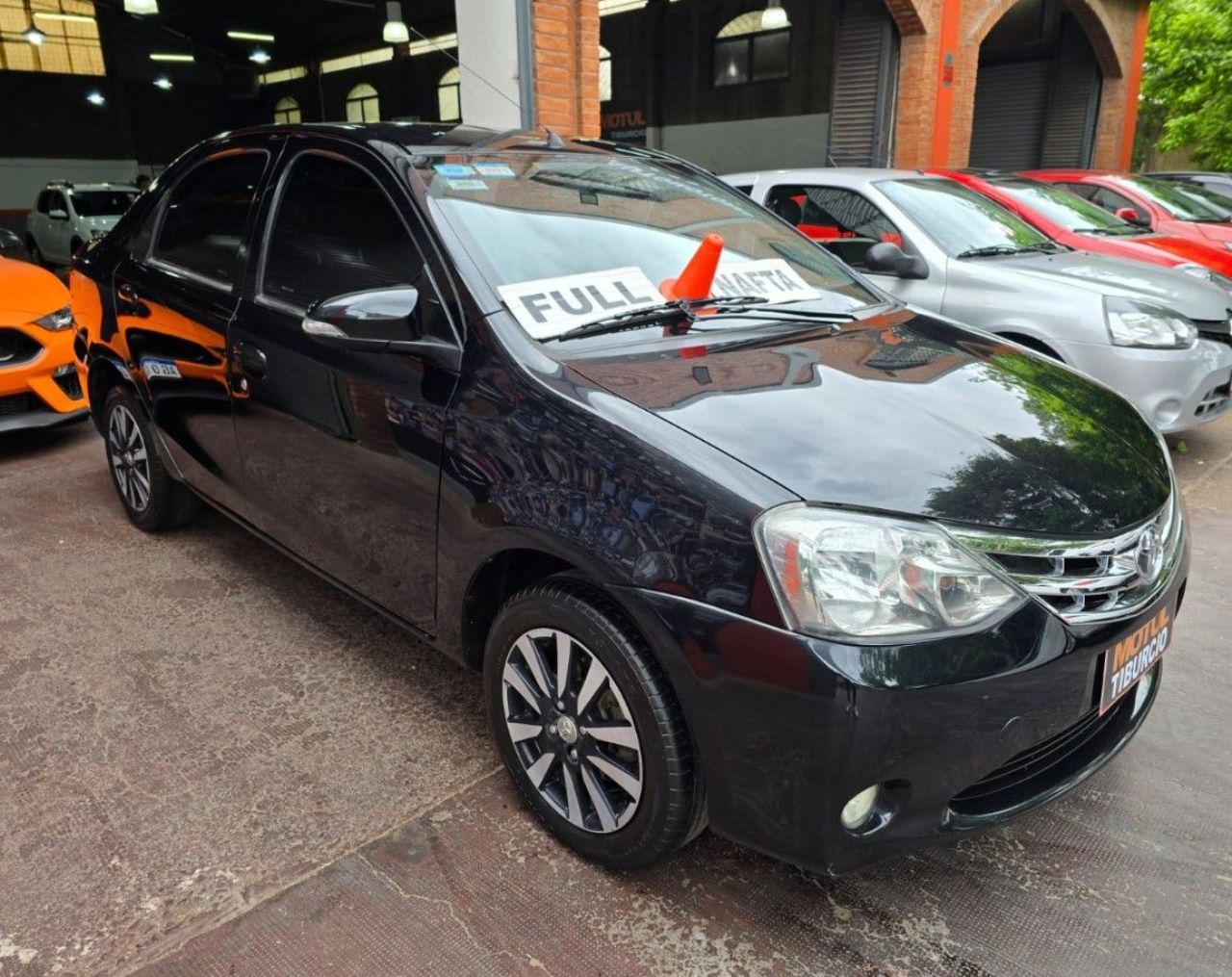Toyota Etios Usado Financiado en Mendoza, deRuedas