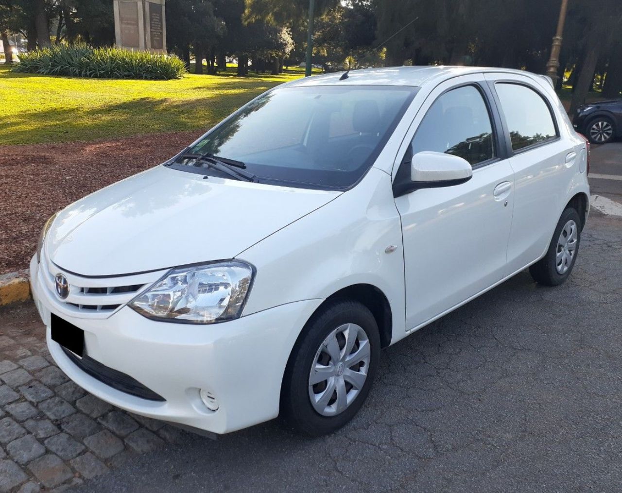 Toyota Etios Usado Financiado en Buenos Aires, deRuedas