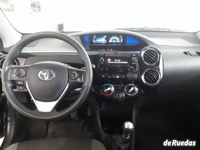 Toyota Etios Usado en San Luis, deRuedas