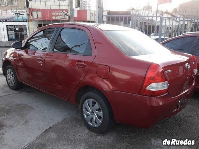 Toyota Etios Usado en Neuquén, deRuedas