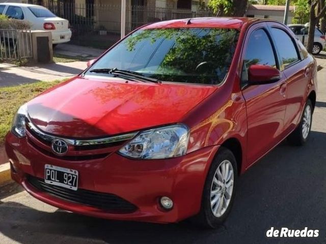 Toyota Etios Usado en Mendoza, deRuedas