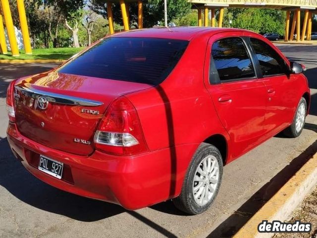 Toyota Etios Usado en Mendoza, deRuedas