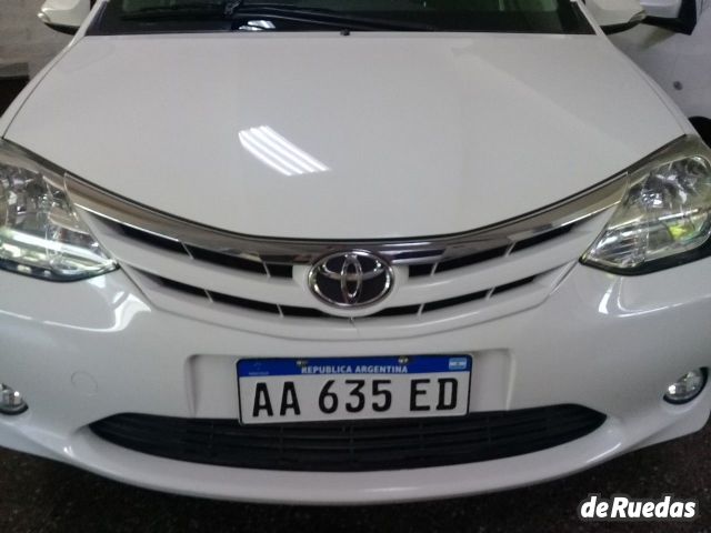 Toyota Etios Usado en Mendoza, deRuedas