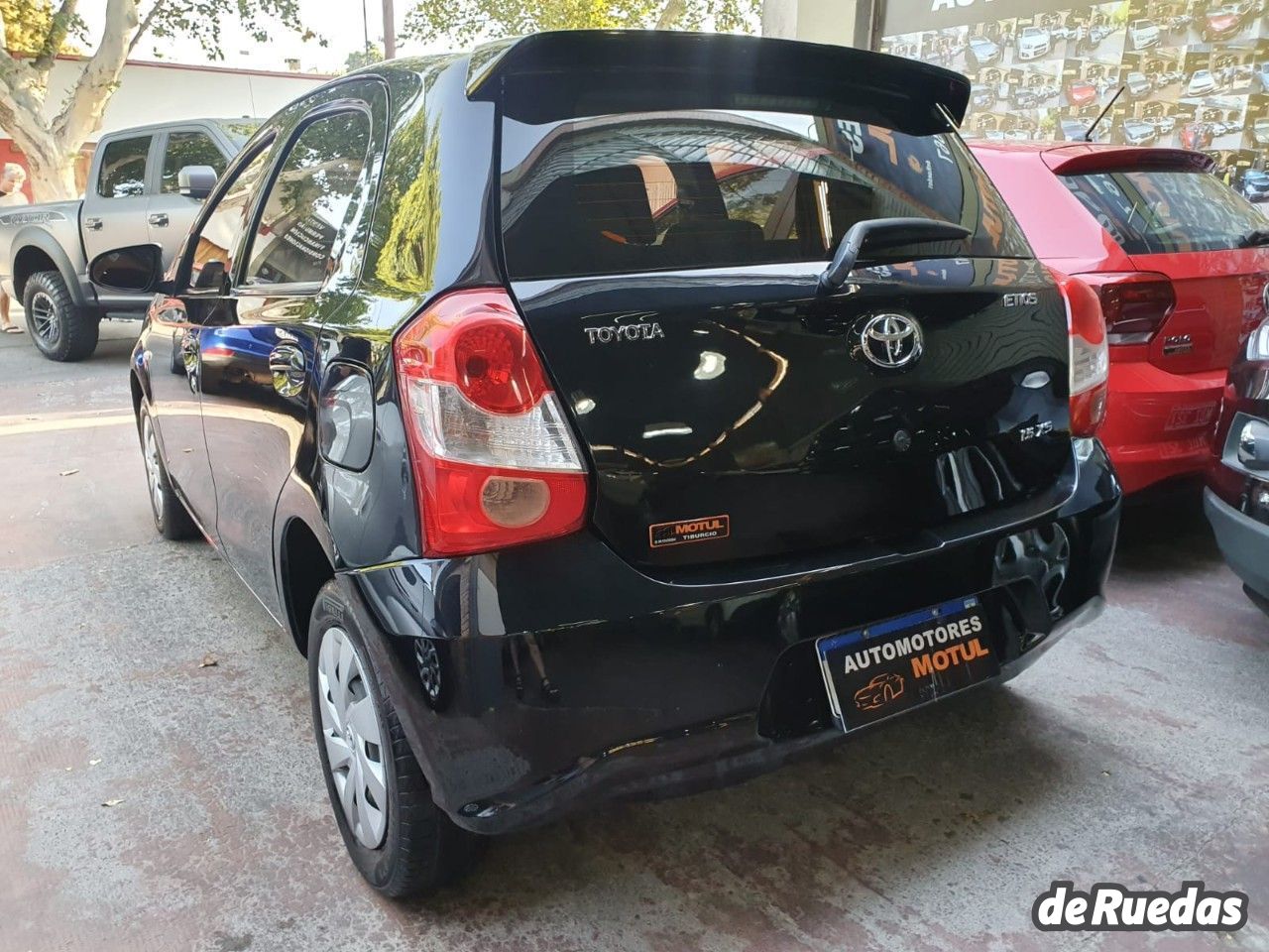 Toyota Etios Usado en Mendoza, deRuedas