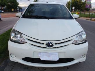 Toyota Etios Usado en Mendoza