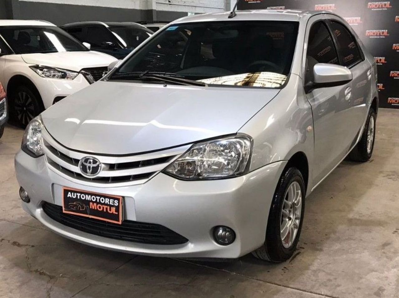 Toyota Etios Usado en Mendoza, deRuedas