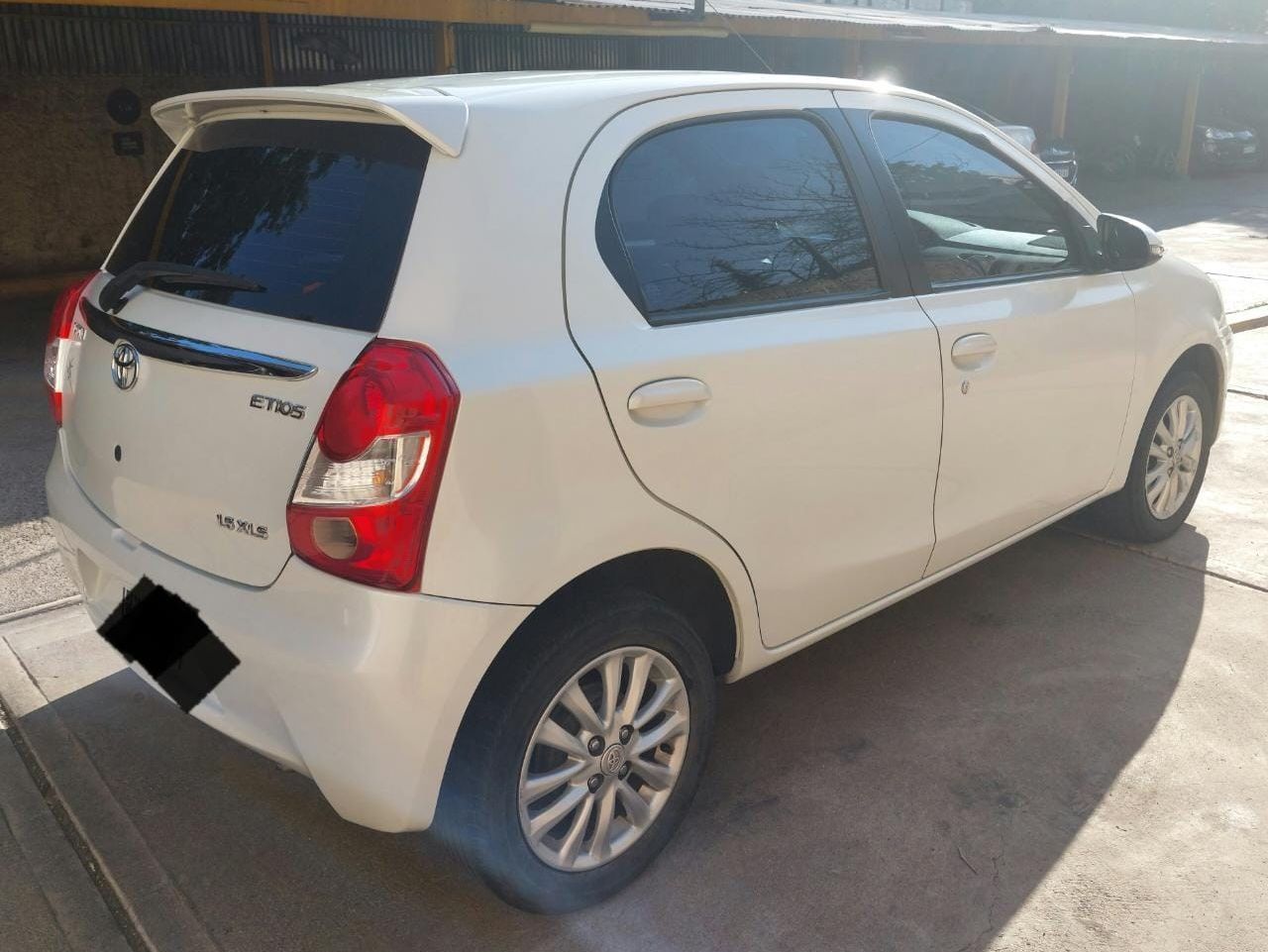 Toyota Etios Usado en Mendoza, deRuedas