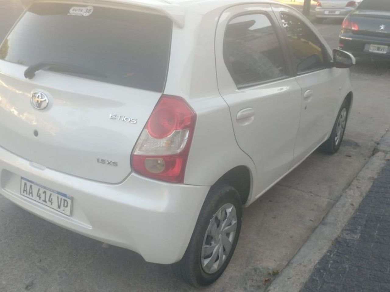 Toyota Etios Usado en Córdoba, deRuedas