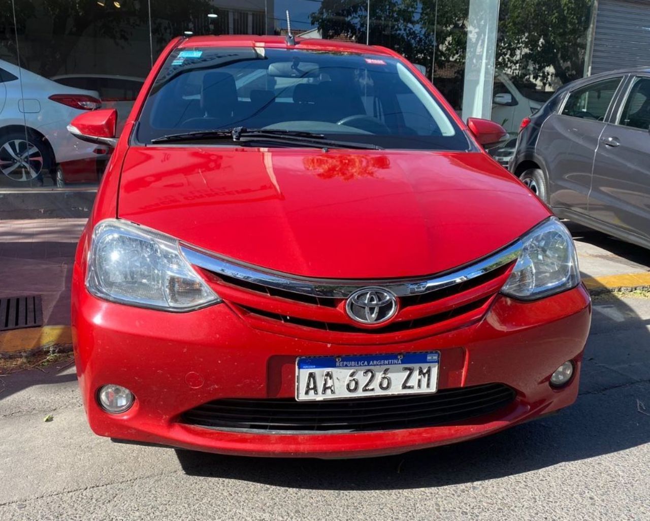 Toyota Etios Usado en Mendoza, deRuedas