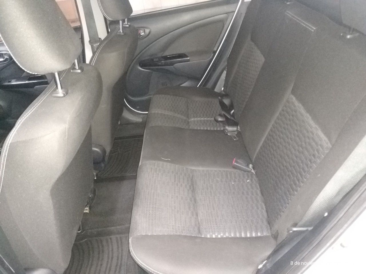 Toyota Etios Usado en Mendoza, deRuedas