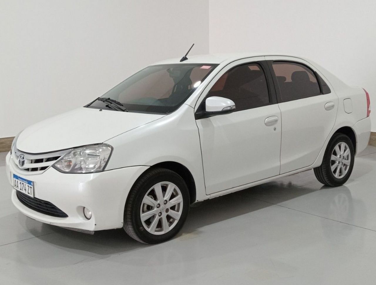 Toyota Etios Usado en Mendoza, deRuedas