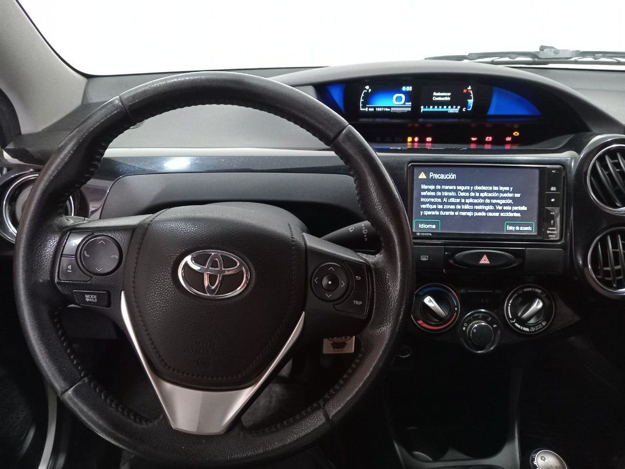 Toyota Etios Usado en Mendoza, deRuedas