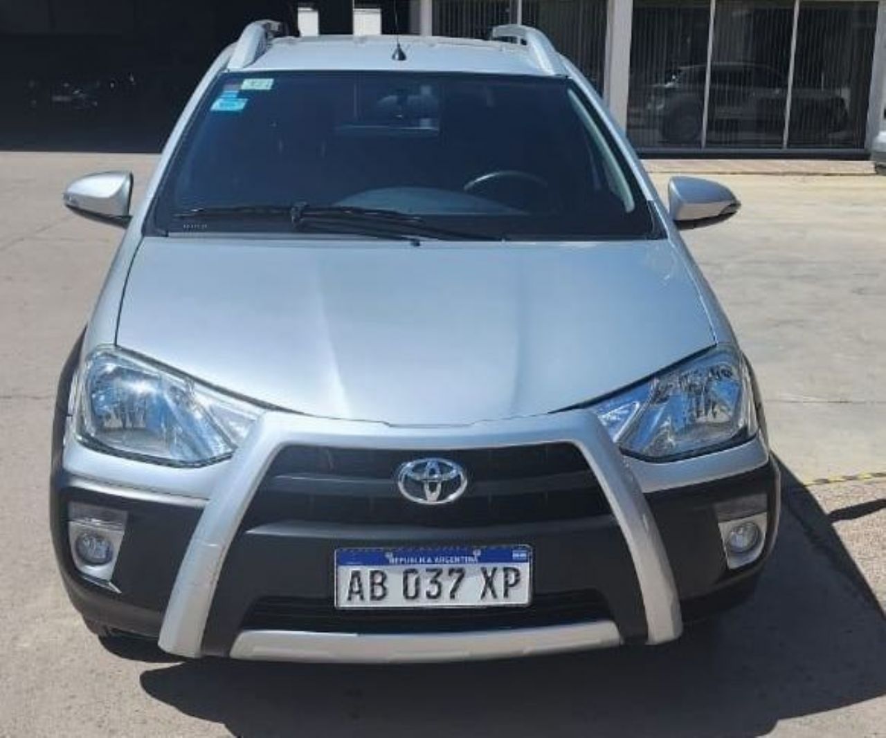 Toyota Etios Usado en Mendoza, deRuedas