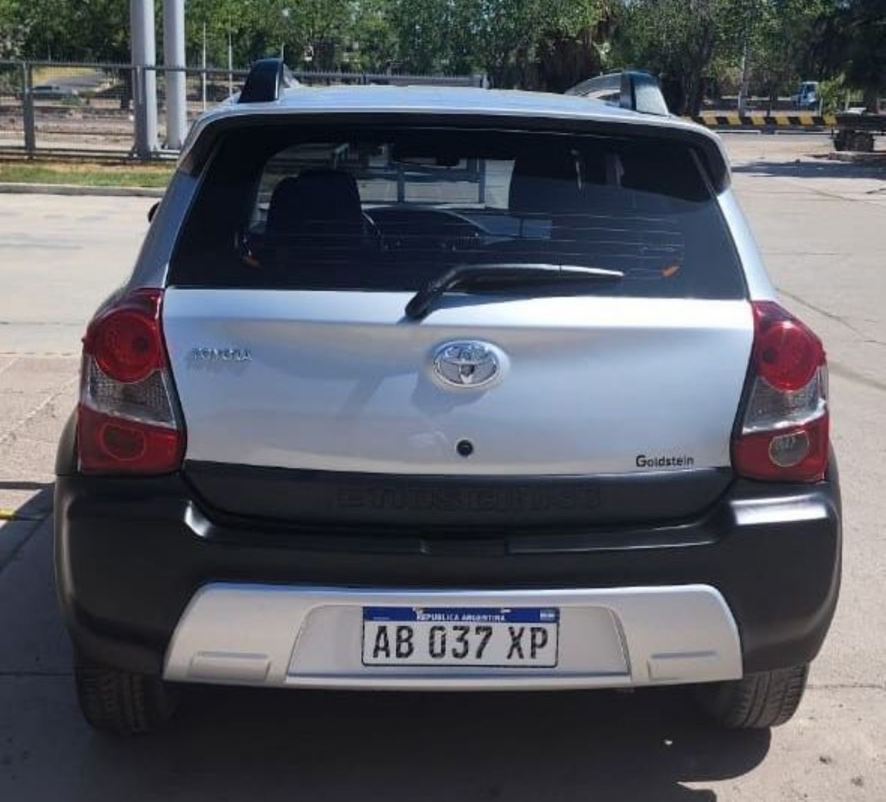 Toyota Etios Usado en Mendoza, deRuedas