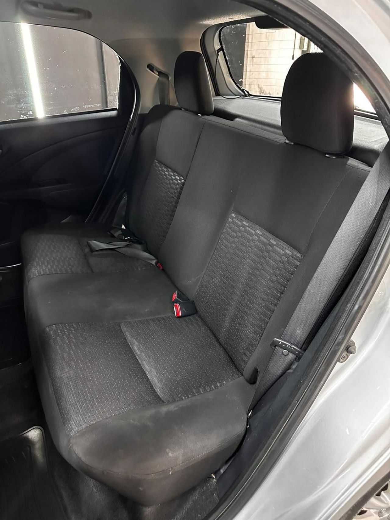 Toyota Etios Usado en Córdoba, deRuedas