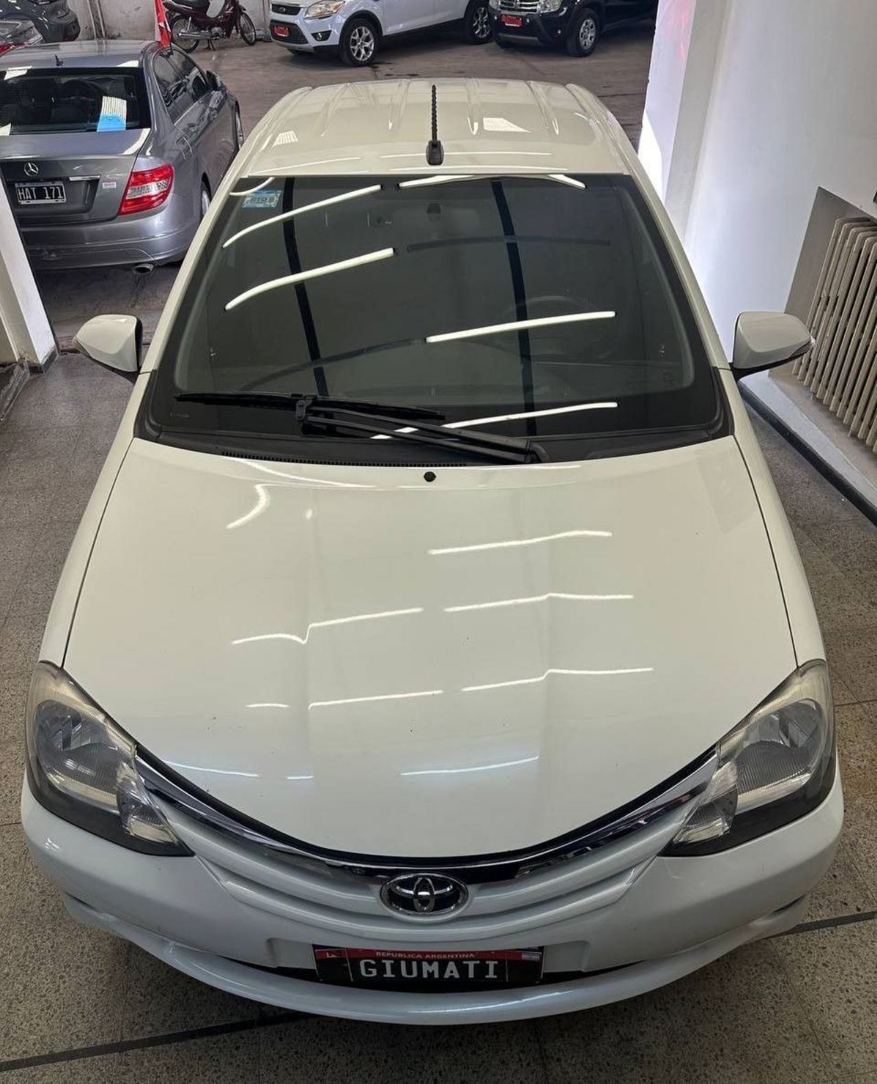 Toyota Etios Usado Financiado en Mendoza, deRuedas