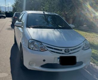 Toyota Etios Usado en Mendoza