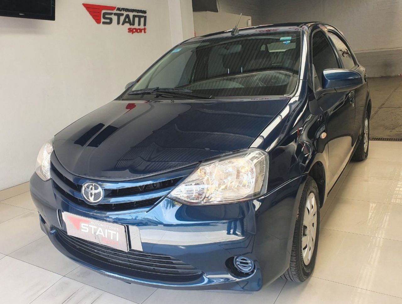Toyota Etios Usado Financiado en Mendoza, deRuedas