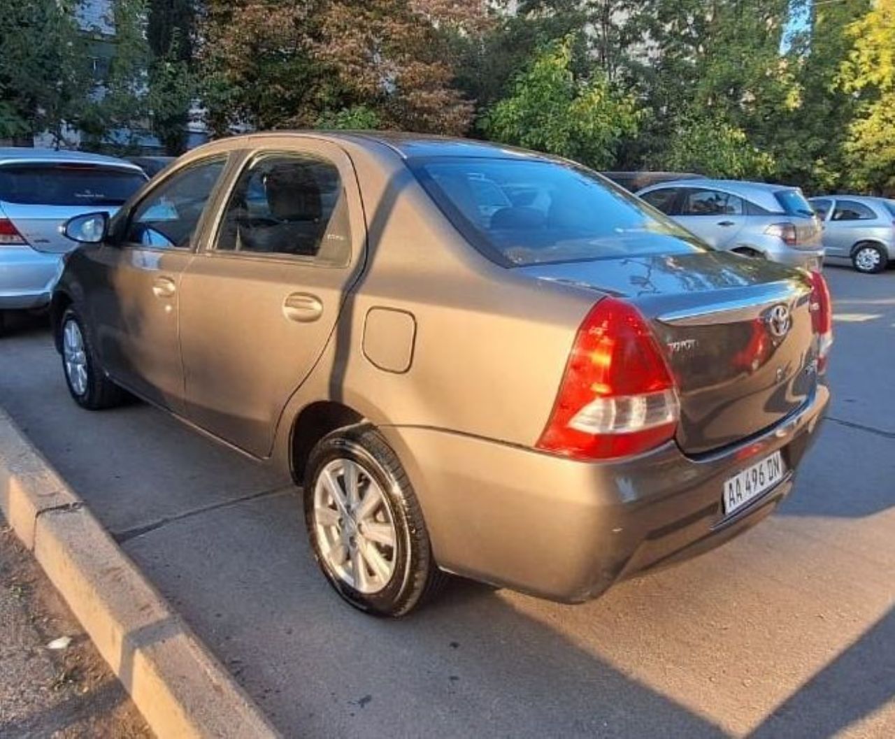 Toyota Etios Usado en Mendoza, deRuedas