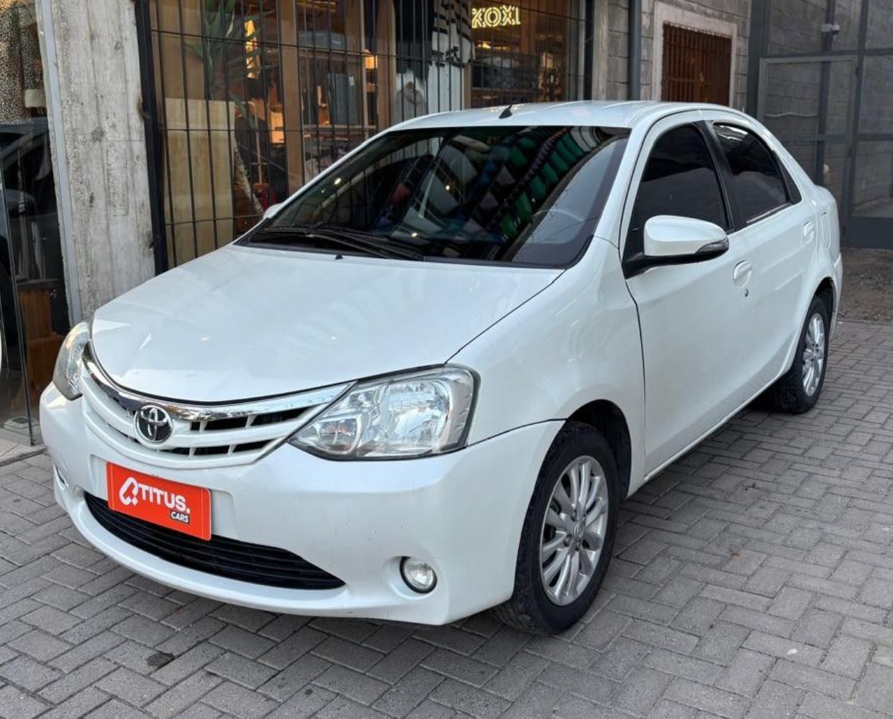 Toyota Etios Usado Financiado en Córdoba, deRuedas