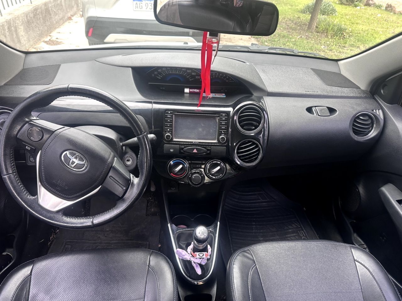 Toyota Etios Usado en Mendoza, deRuedas