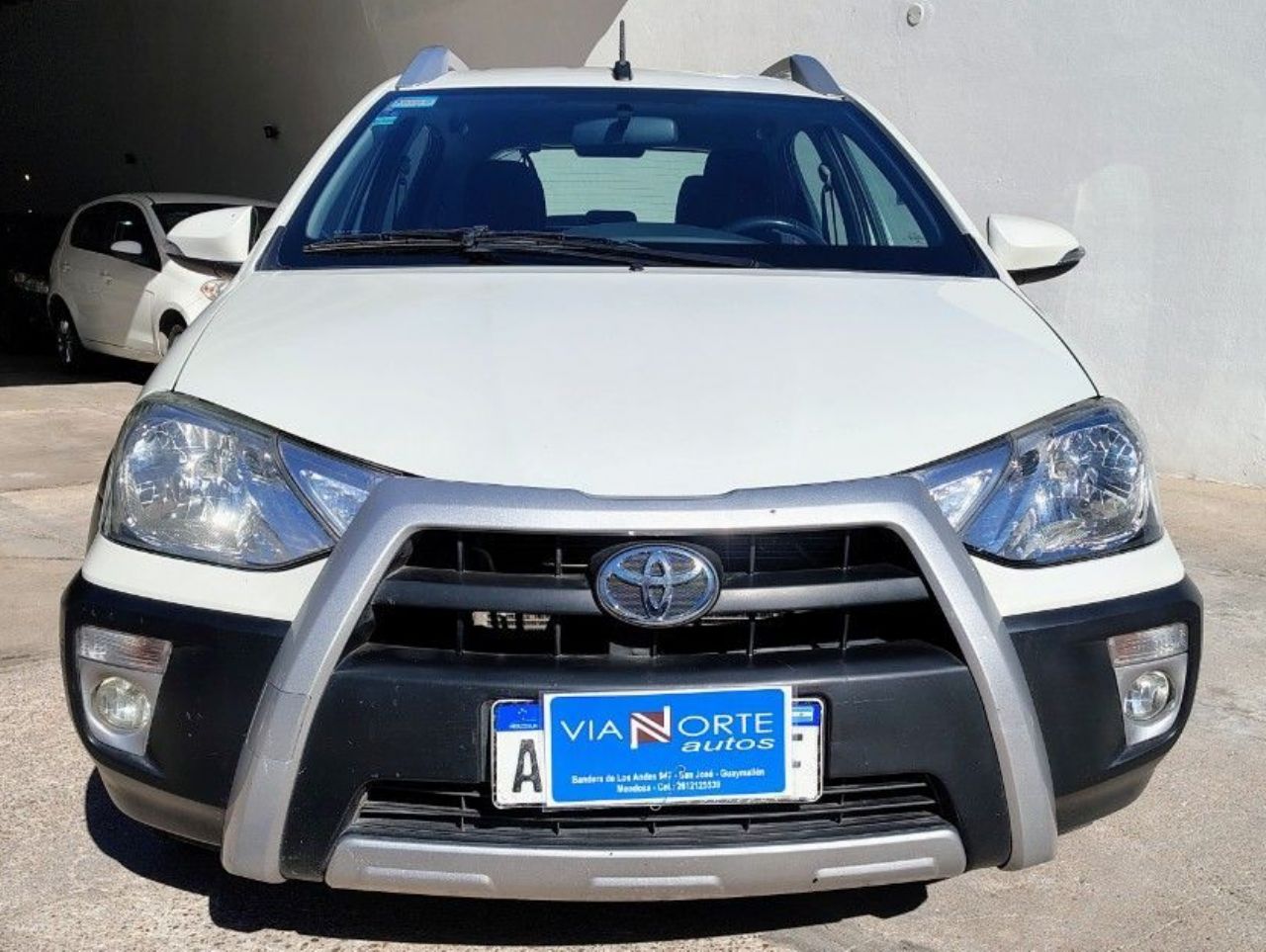 Toyota Etios Usado Financiado en Mendoza, deRuedas