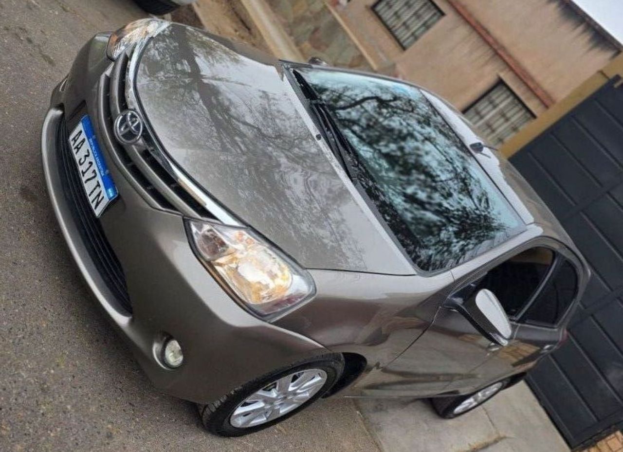 Toyota Etios Usado en Mendoza, deRuedas