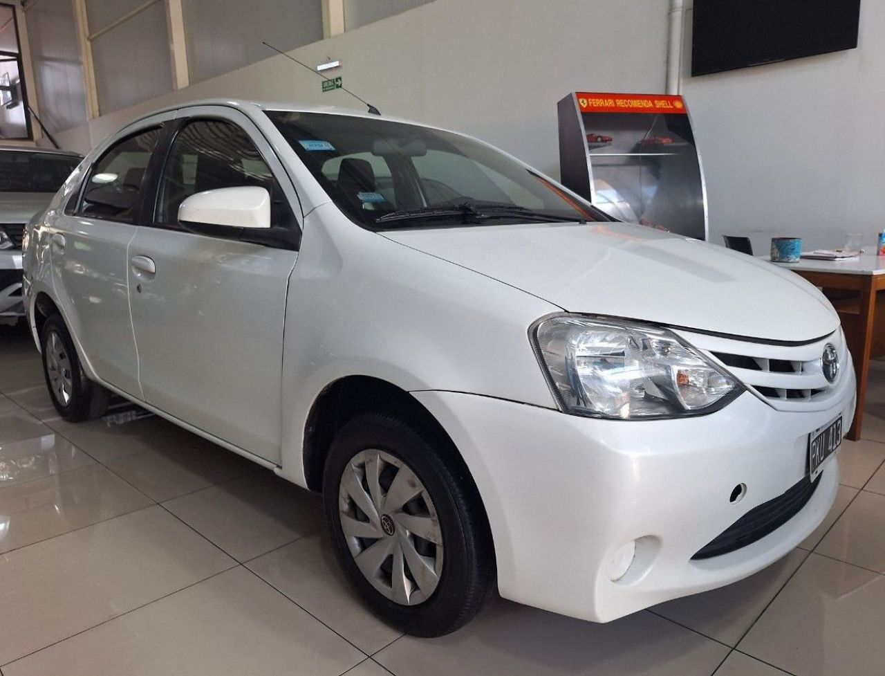 Toyota Etios Usado Financiado en Mendoza, deRuedas