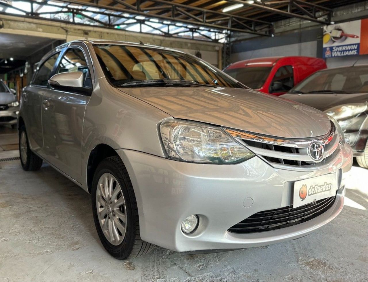 Toyota Etios Usado en Mendoza, deRuedas