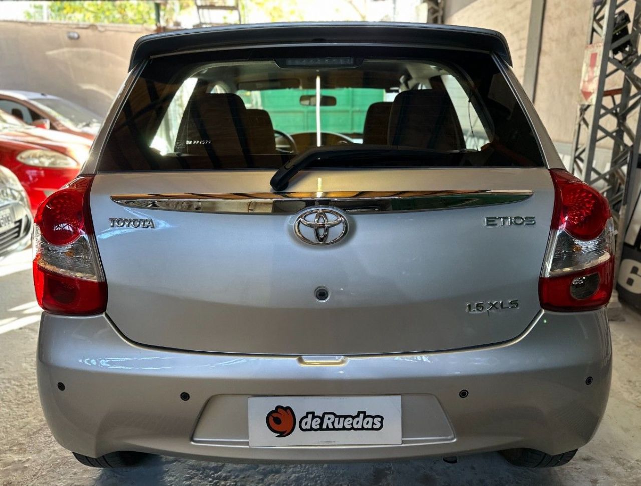 Toyota Etios Usado en Mendoza, deRuedas