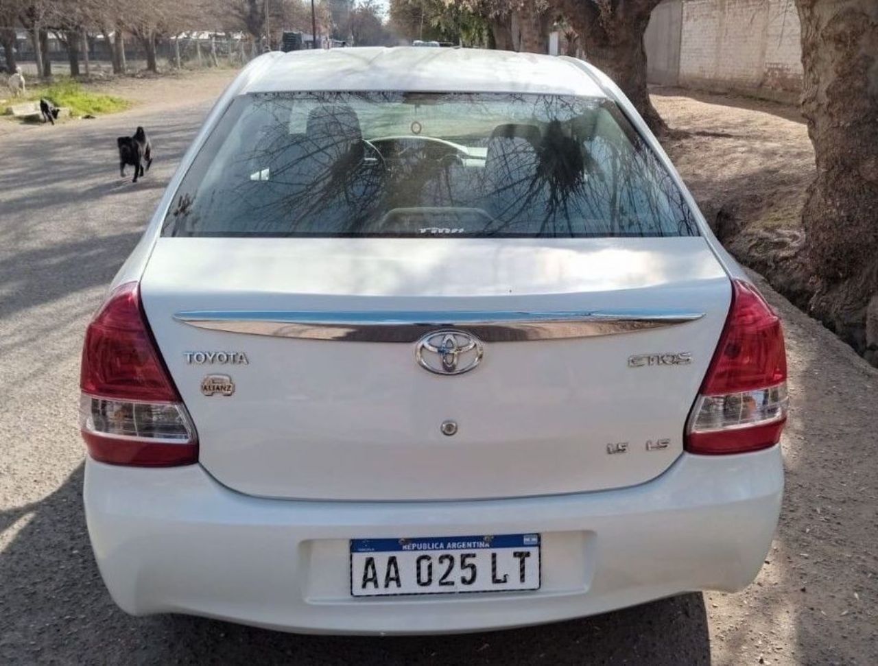 Toyota Etios Usado en Mendoza, deRuedas