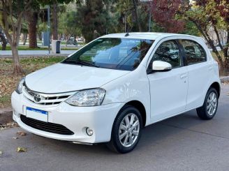 Toyota Etios Usado en Mendoza