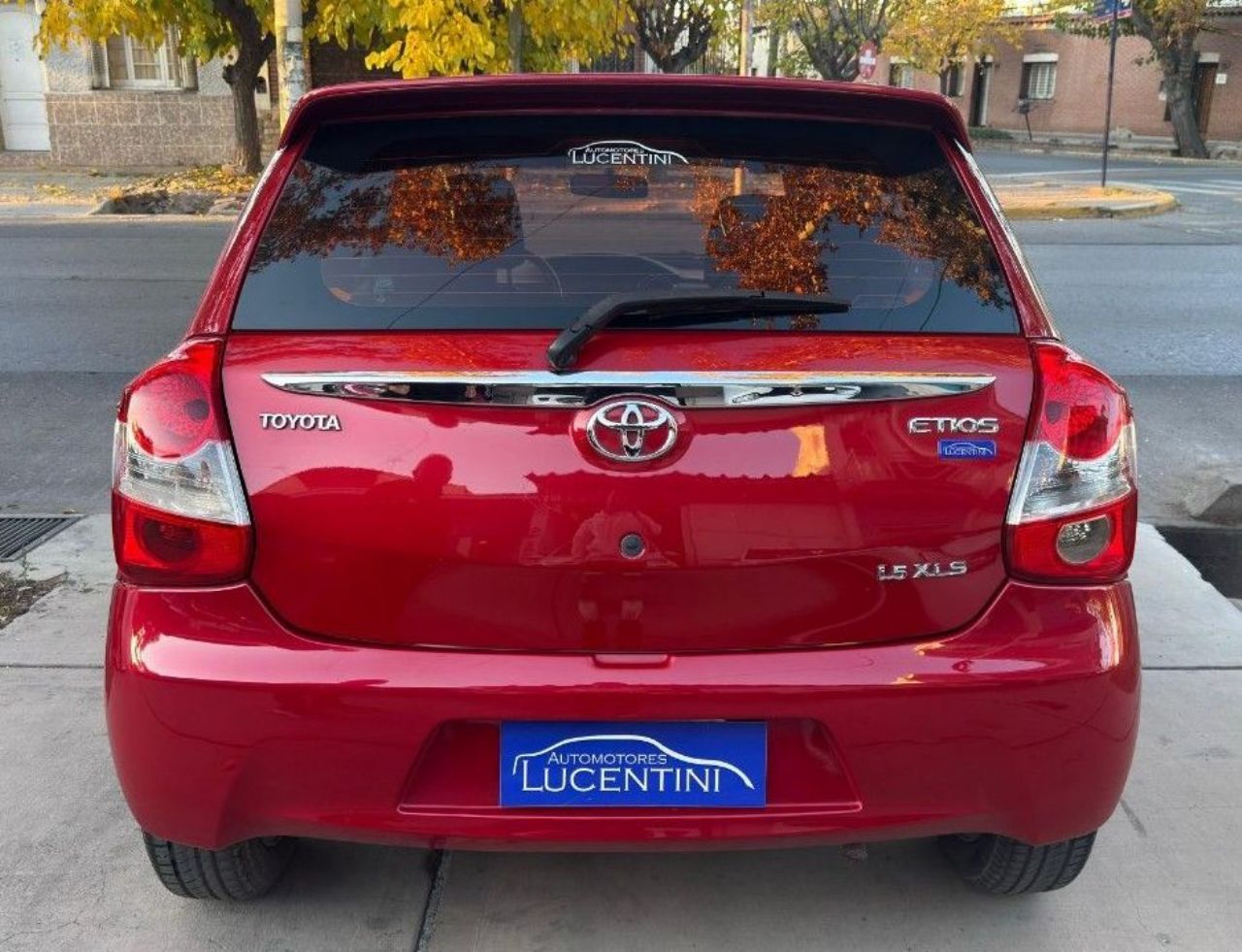 Toyota Etios Usado Financiado en Mendoza, deRuedas