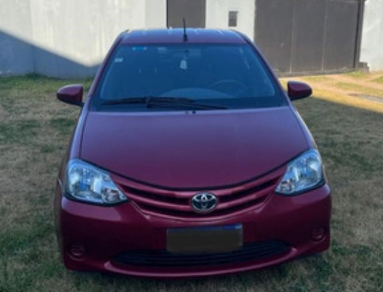 Toyota Etios Usado en Córdoba, deRuedas