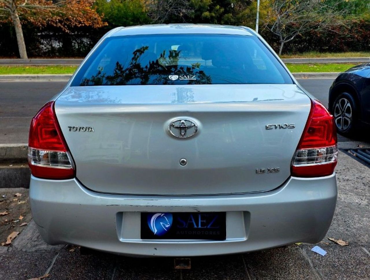 Toyota Etios Usado Financiado en Mendoza, deRuedas