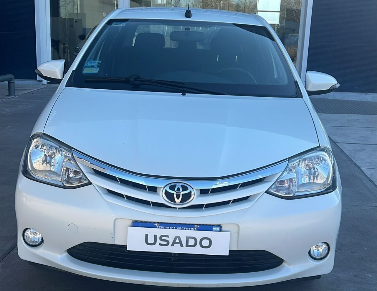 Toyota Etios Usado en Mendoza, deRuedas