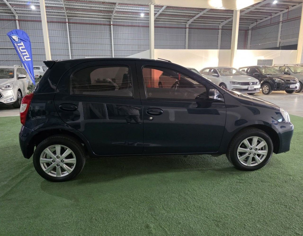 Toyota Etios Usado Financiado en Córdoba, deRuedas