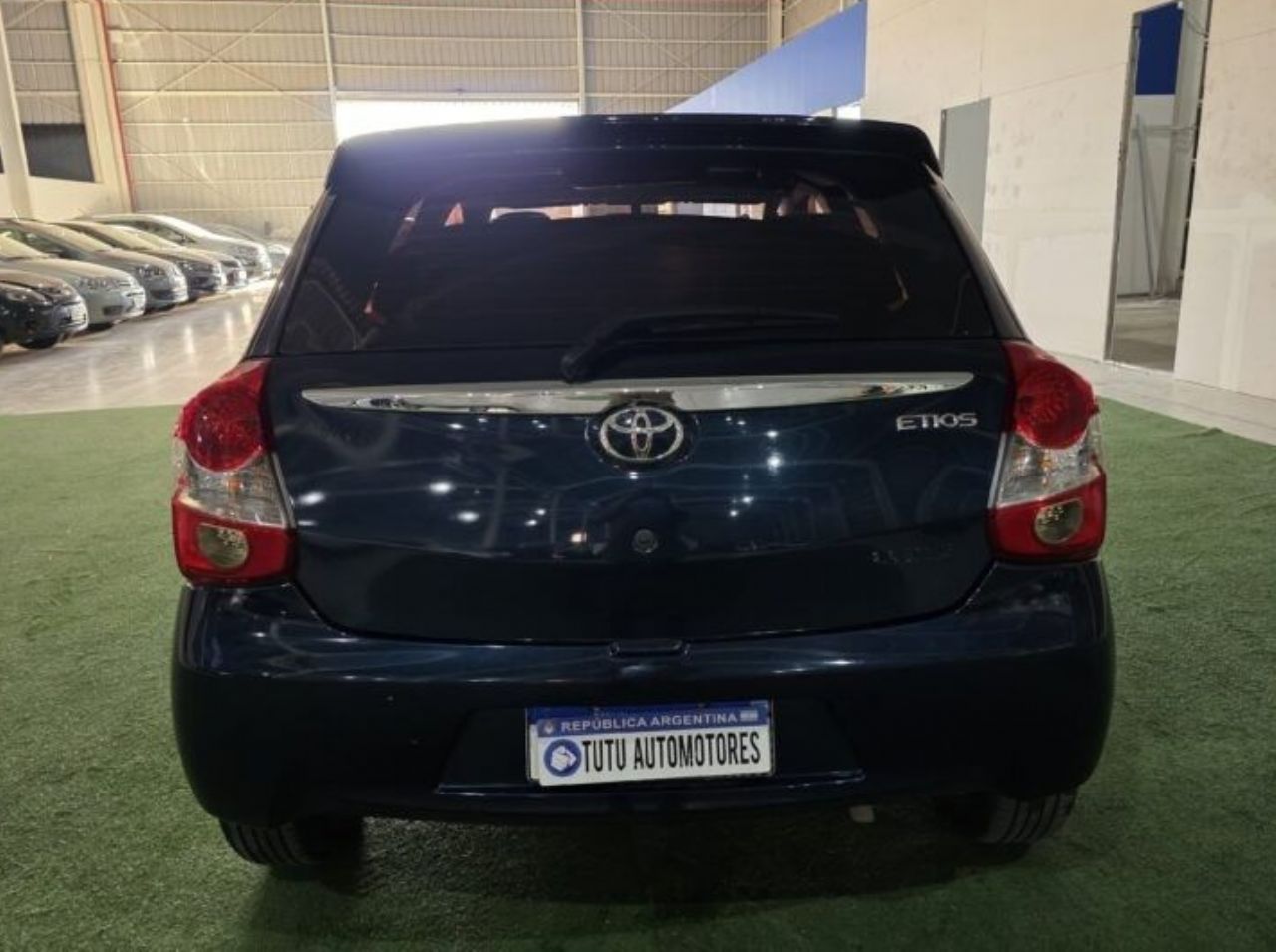 Toyota Etios Usado Financiado en Córdoba, deRuedas