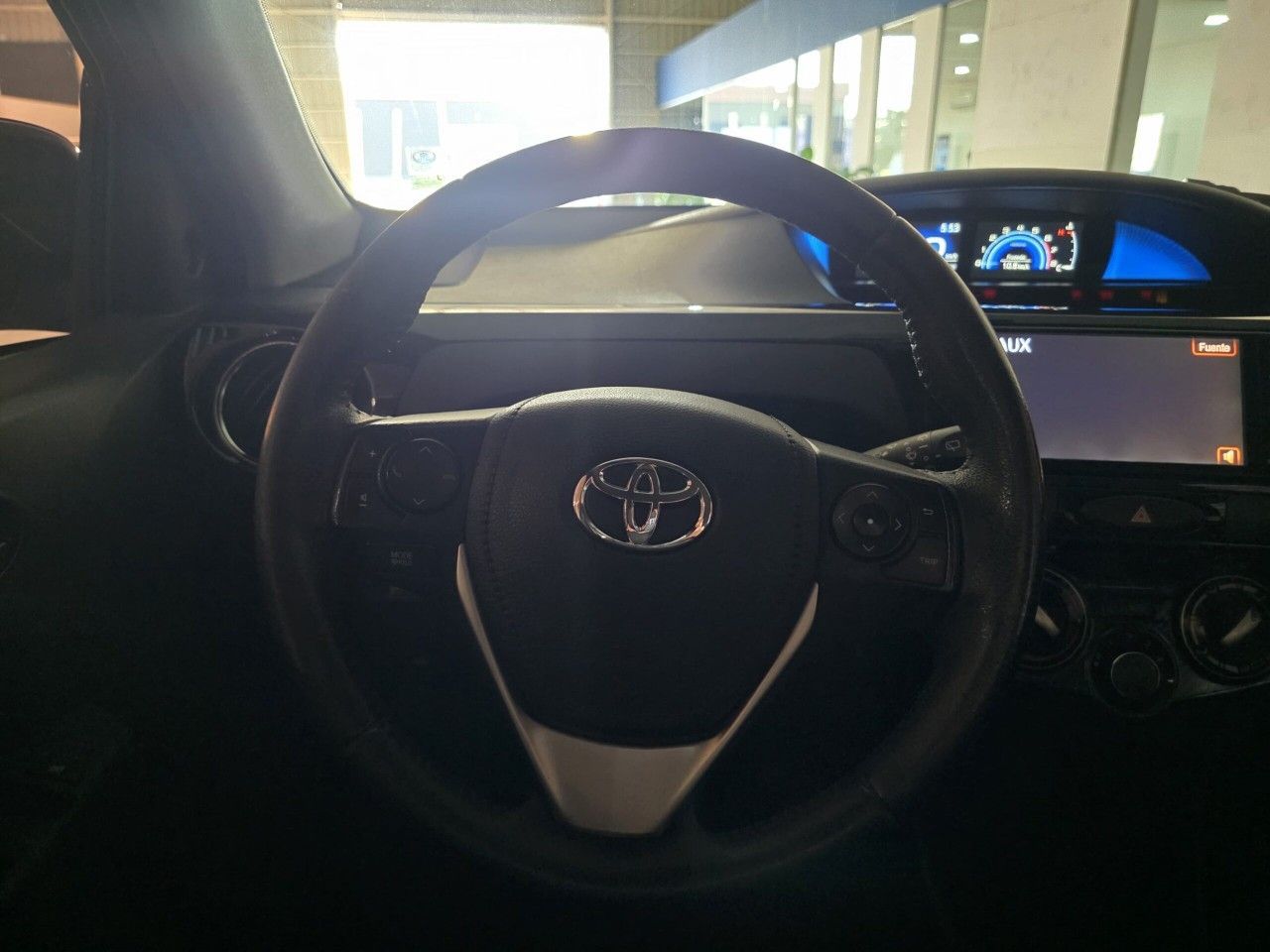 Toyota Etios Usado Financiado en Córdoba, deRuedas
