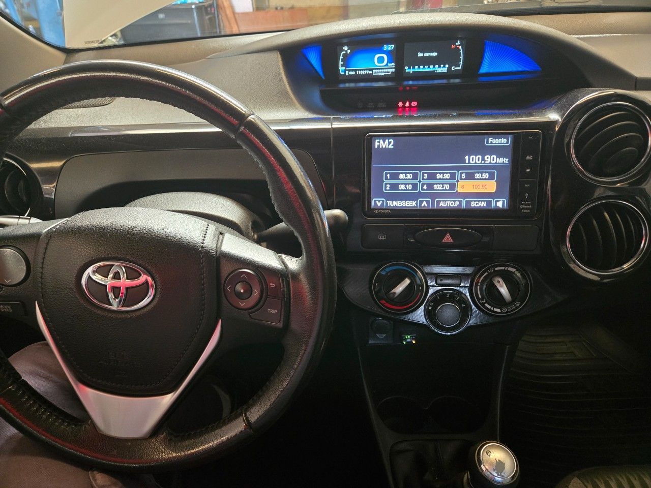 Toyota Etios Usado en Mendoza, deRuedas